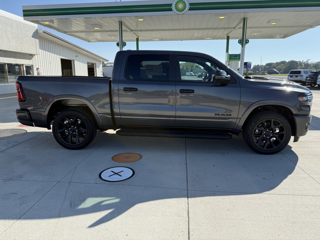 2026 RAM 1500 Laramie - Photo 9