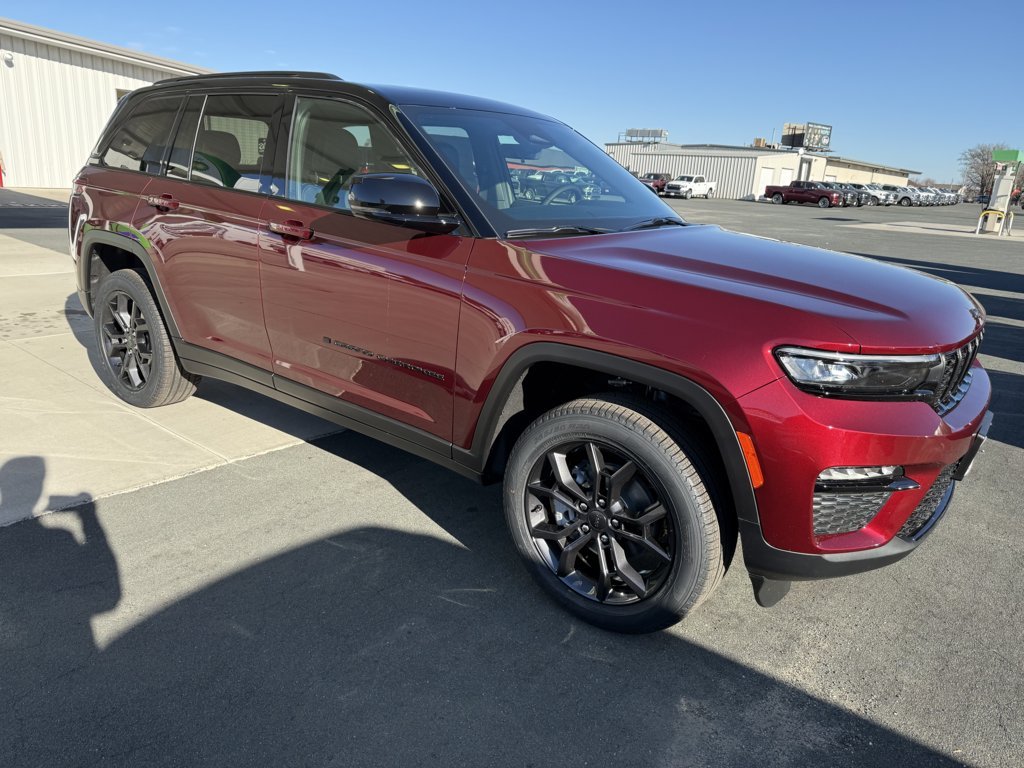 2025 Jeep Grand Cherokee Limited's photo