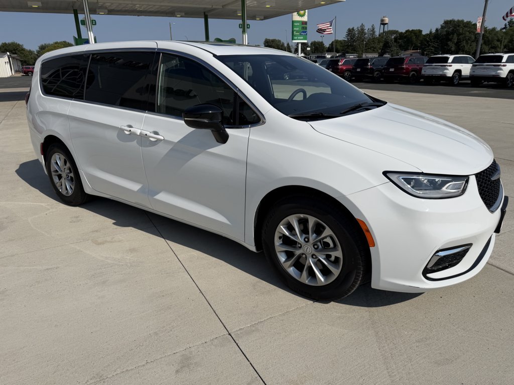 2026 Chrysler Pacifica