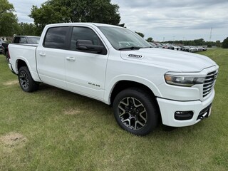 2026 Ram 1500 LARAMIE CREW CAB 4X4 5'7 BOX Pickup