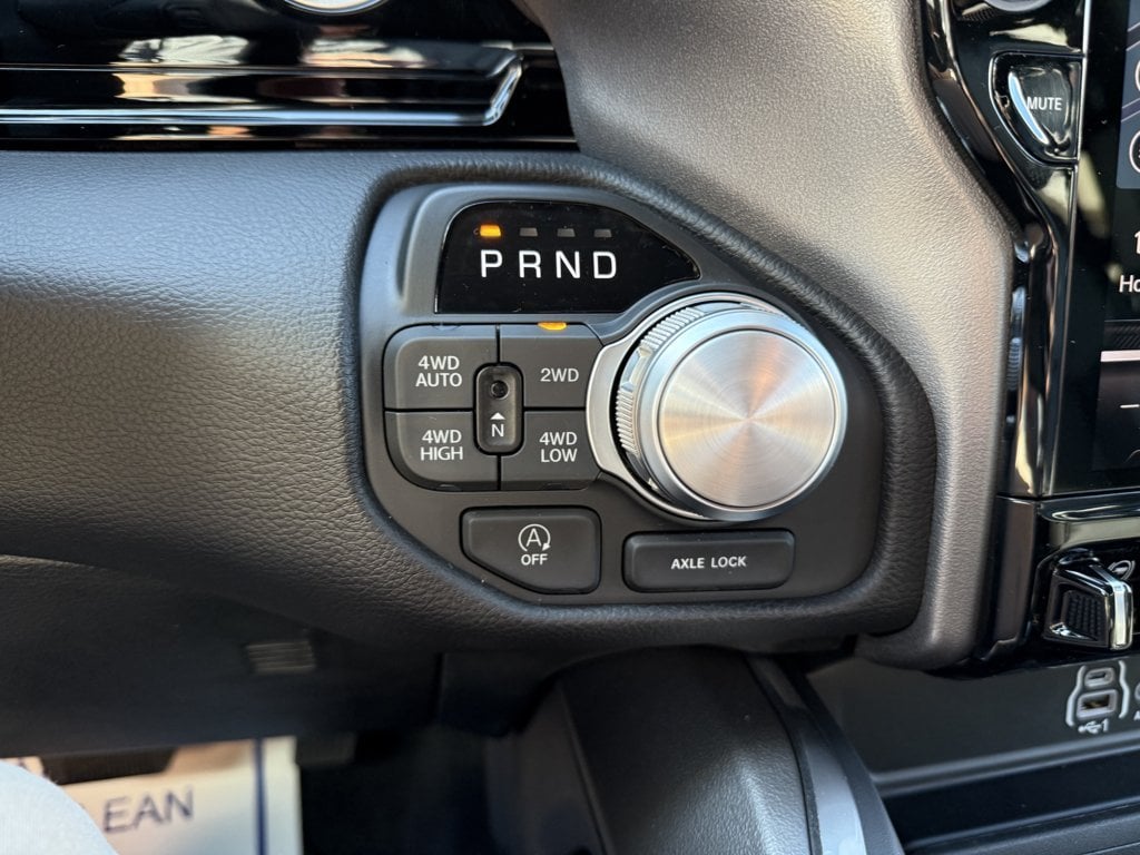 2026 RAM 1500 Laramie - Photo 24