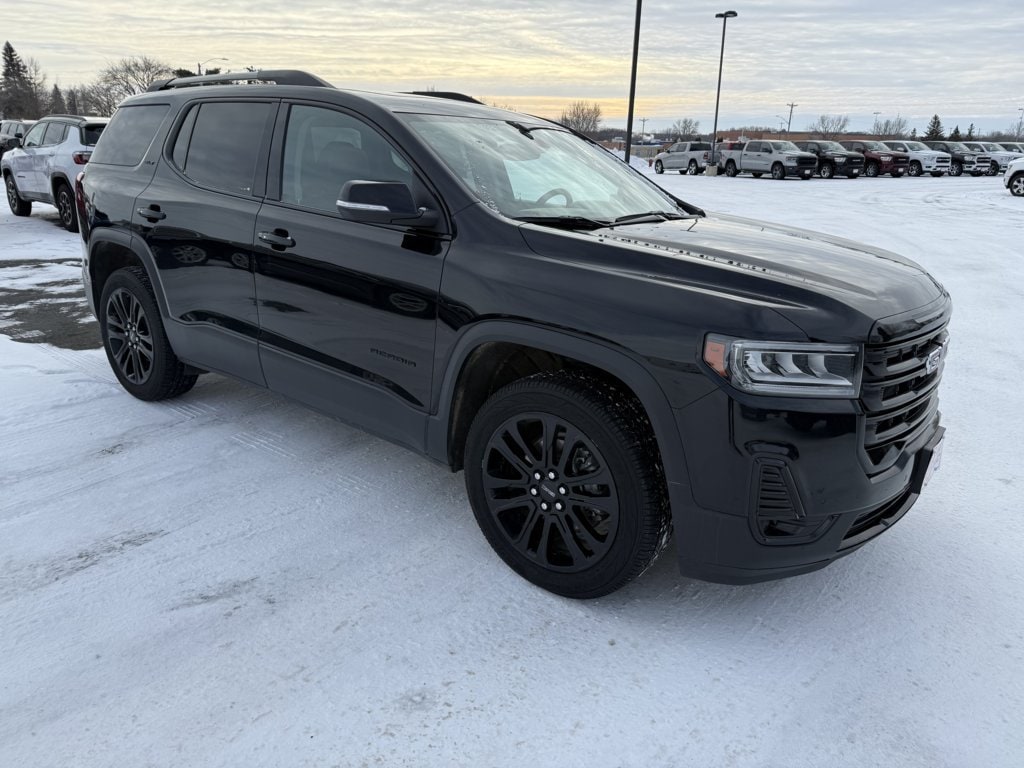 2023 GMC Acadia SLT's photo