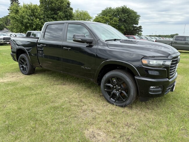 2026 Ram 1500 LARAMIE CREW CAB 4X4 6'4 BOX Pickup