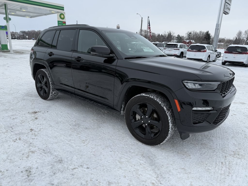 2024 Jeep Grand Cherokee Limited's photo