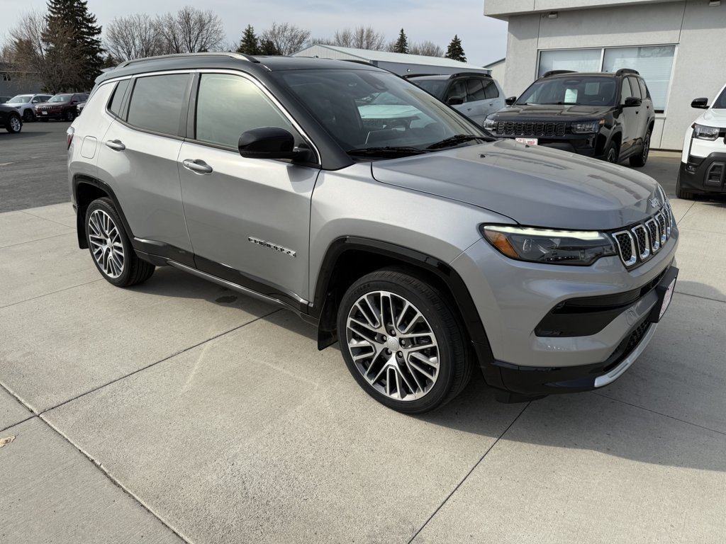 2023 Jeep Compass Limited 4X4's photo