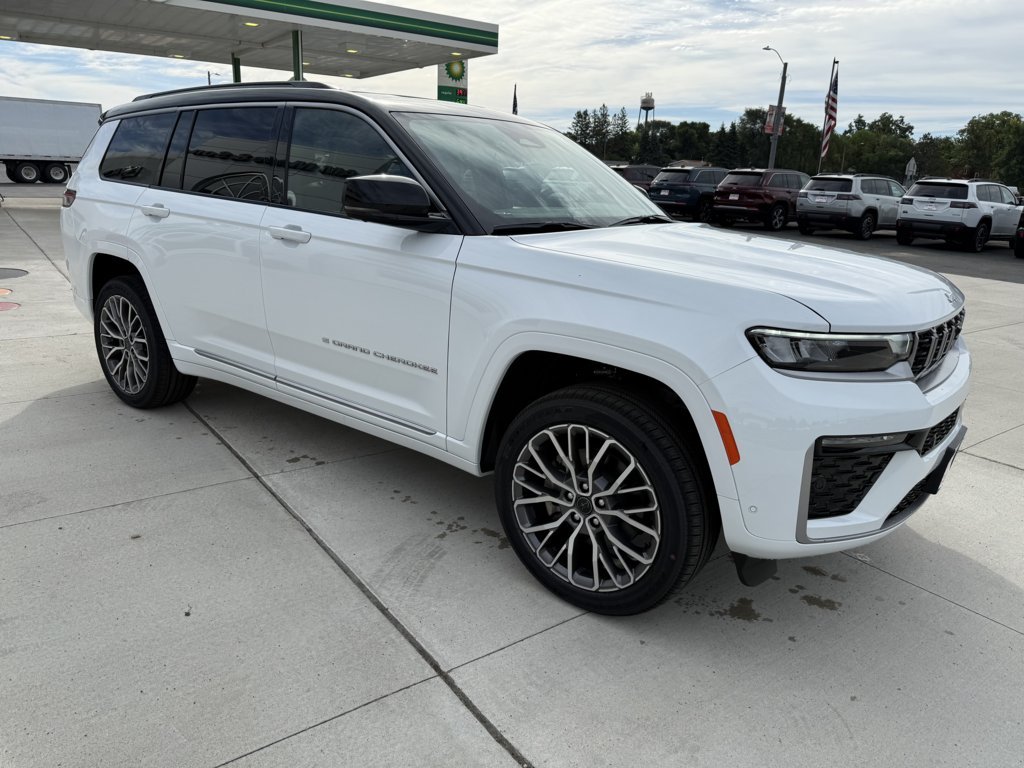 2027 Jeep Grand Cherokee L