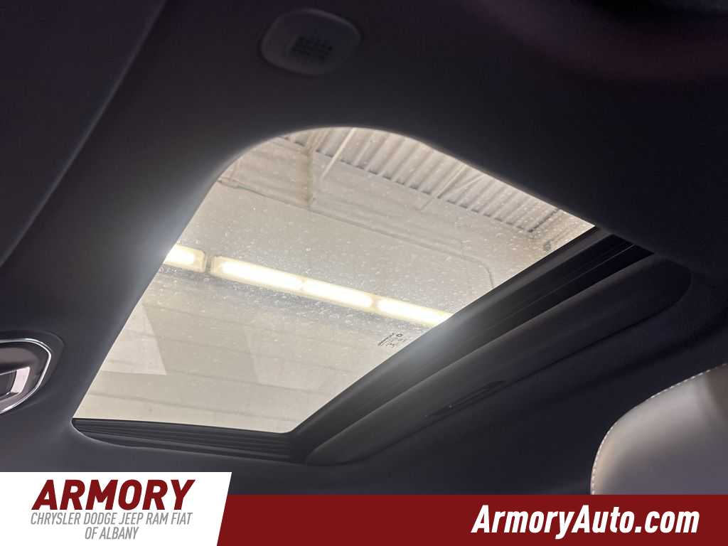 Thumbnail: 2026 Jeep Grand Cherokee - 25