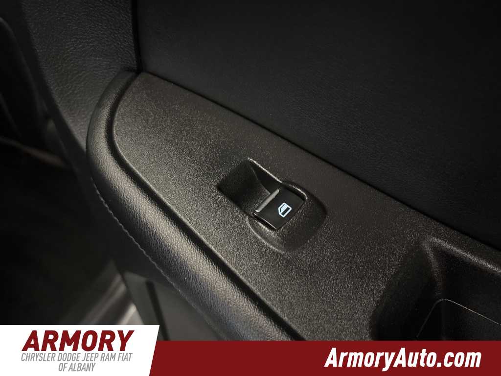 Thumbnail: 2023 Ford Edge - 28