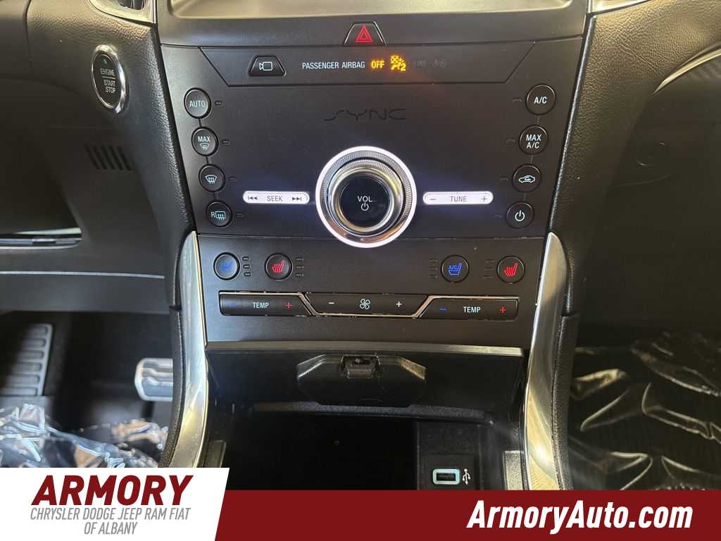 Thumbnail: 2020 Ford Edge - 16