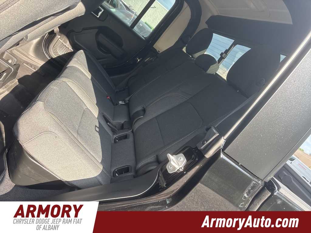 Thumbnail: 2025 Jeep Gladiator - 21