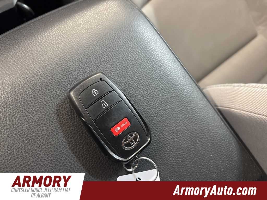 Thumbnail: 2024 Toyota Tacoma - 21