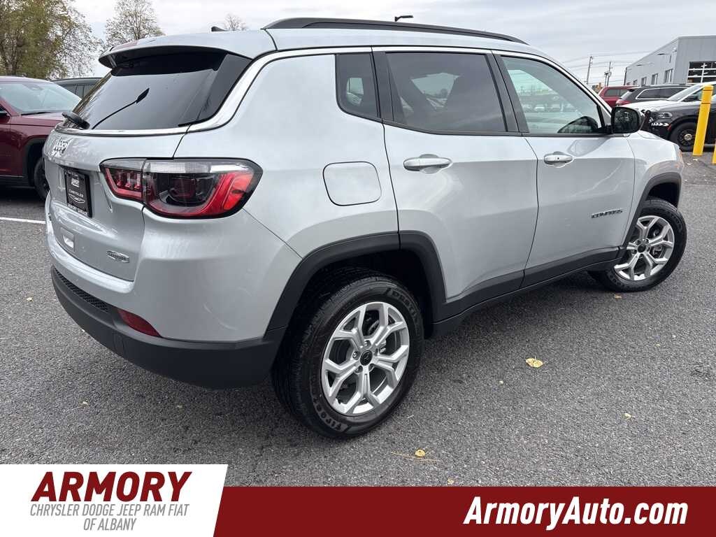 New 2026 Jeep Compass Latitude SUV