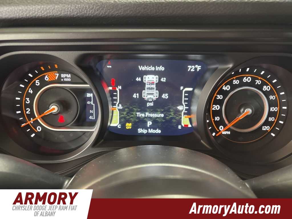 Thumbnail: 2025 Jeep Wrangler - 16