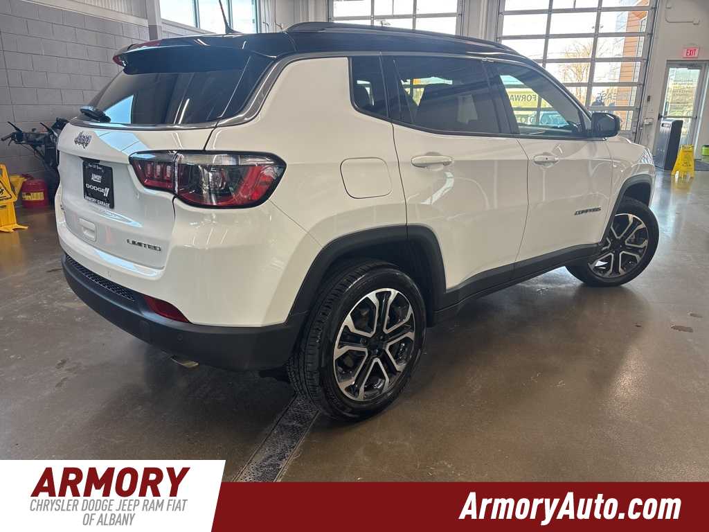 Thumbnail: 2022 Jeep Compass - 4