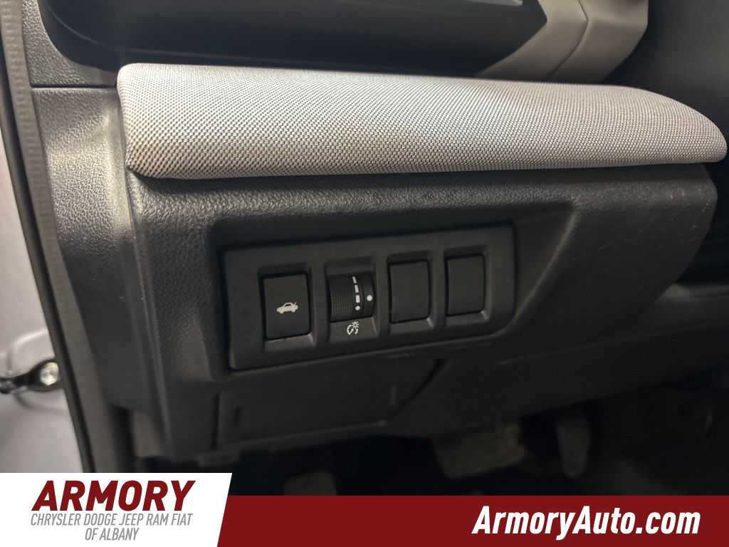 Thumbnail: 2024 Subaru Legacy - 10