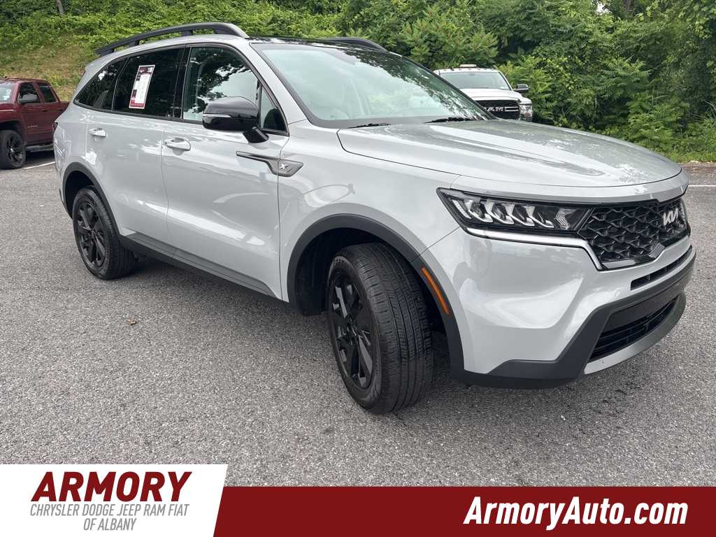 Thumbnail: 2022 Kia Sorento - 3