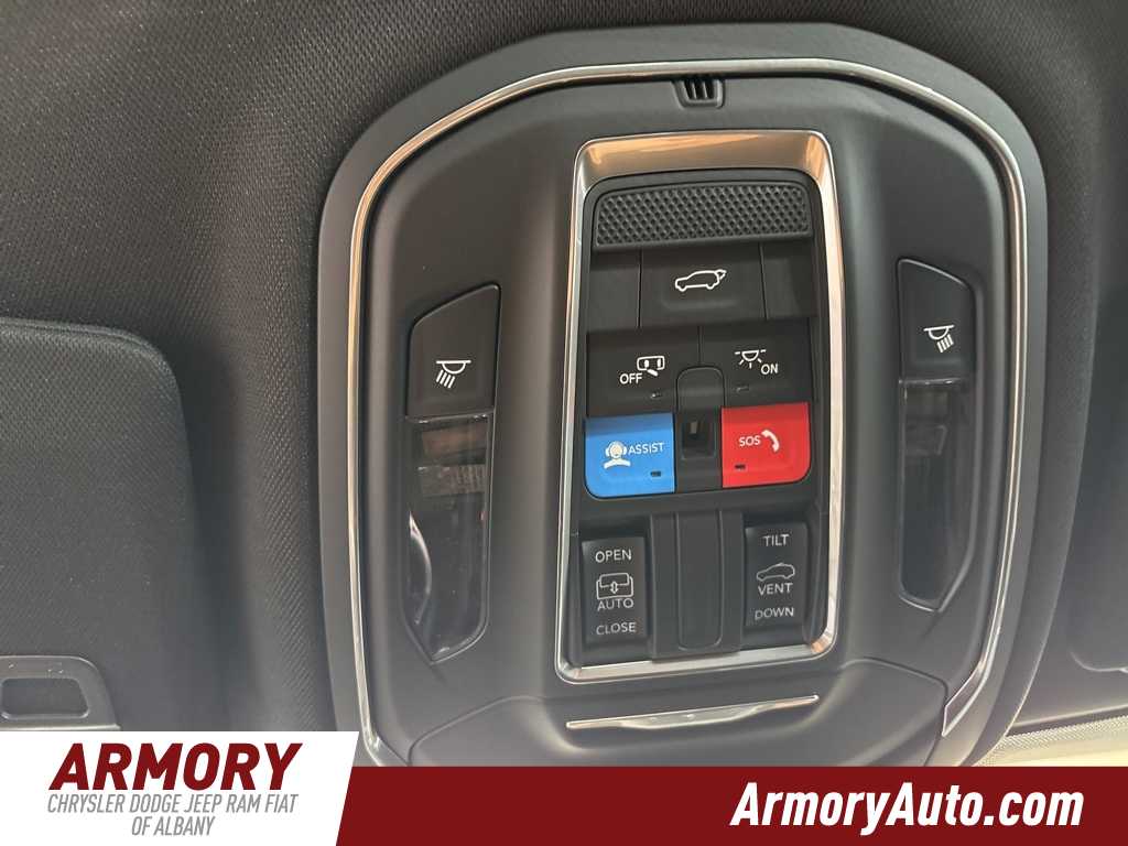 Thumbnail: 2025 Jeep Grand Cherokee - 22