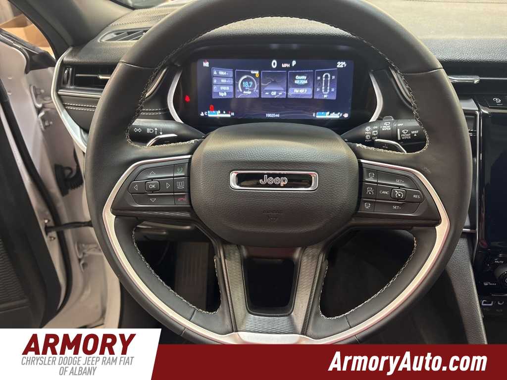 Thumbnail: 2025 Jeep Grand Cherokee - 13