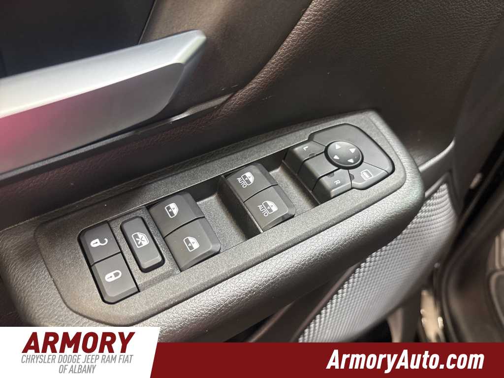 Thumbnail: 2026 RAM 1500 - 8