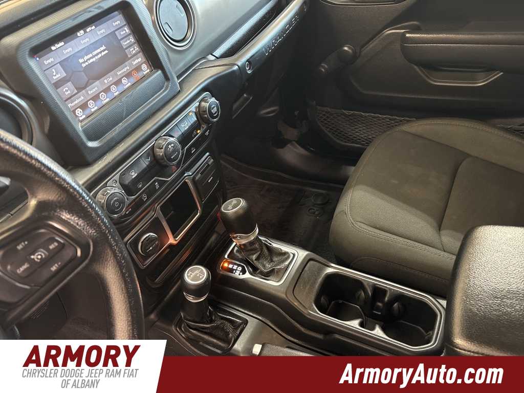 Thumbnail: 2022 Jeep Wrangler - 16