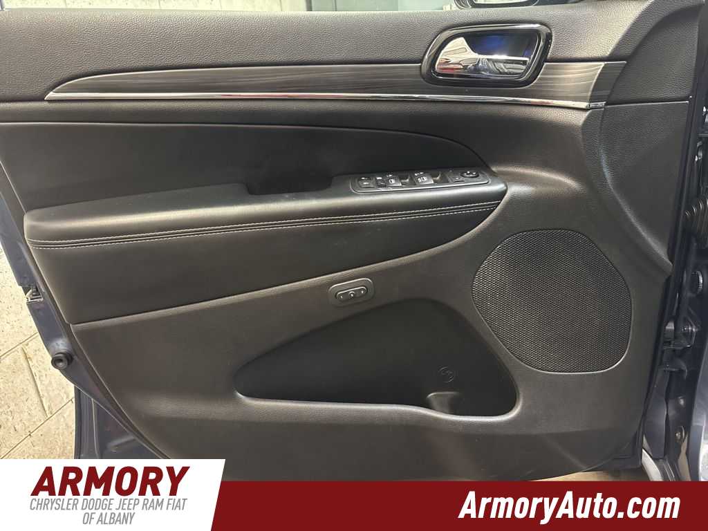 Thumbnail: 2021 Jeep Grand Cherokee - 7