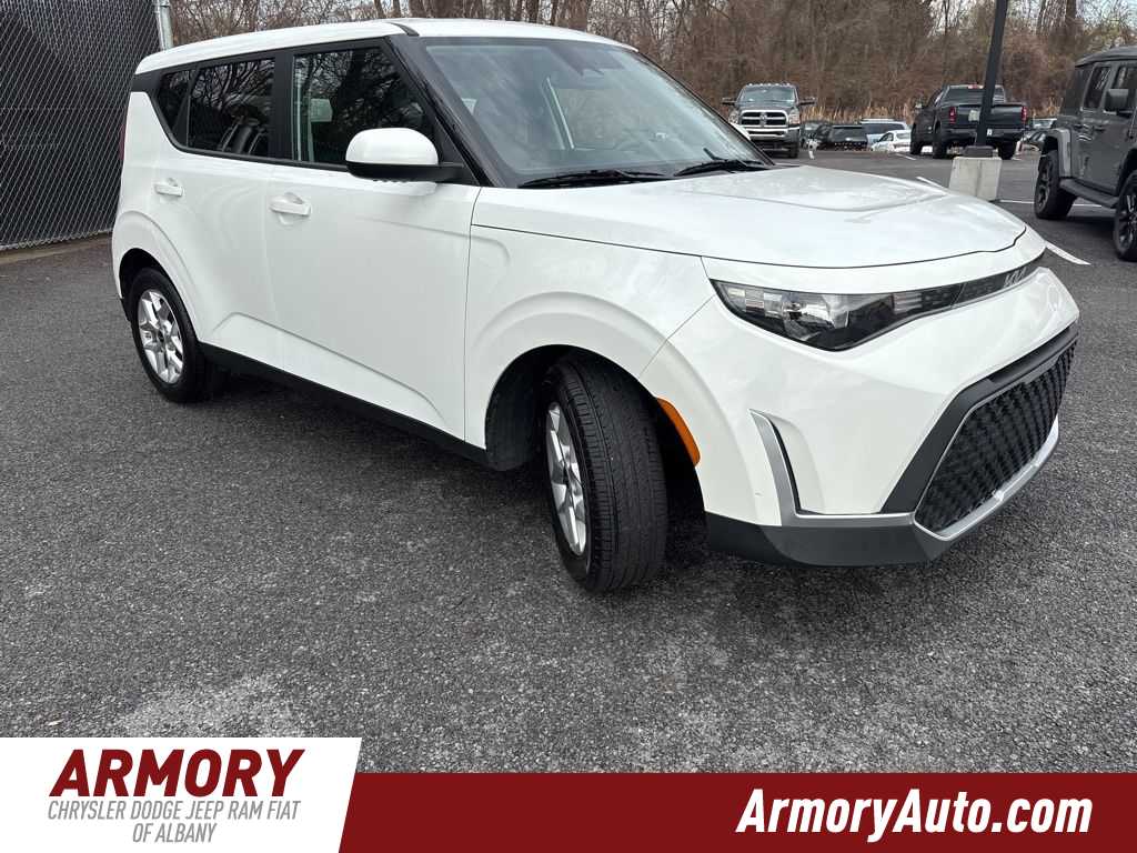 Thumbnail: 2024 Kia Soul - 3