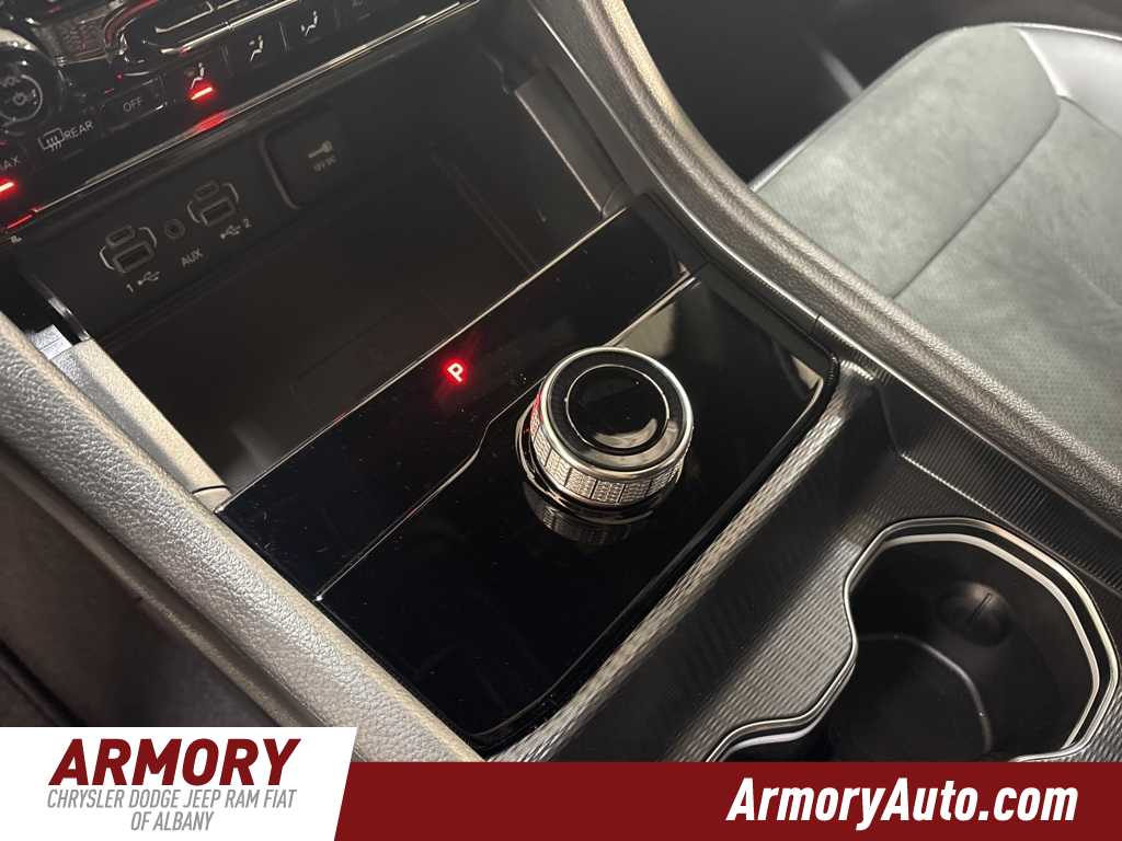 Thumbnail: 2025 Jeep Grand Cherokee - 17