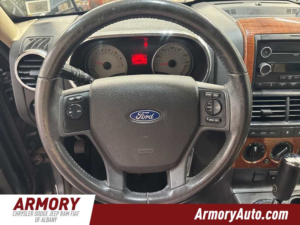 Thumbnail: 2010 Ford Explorer - 13