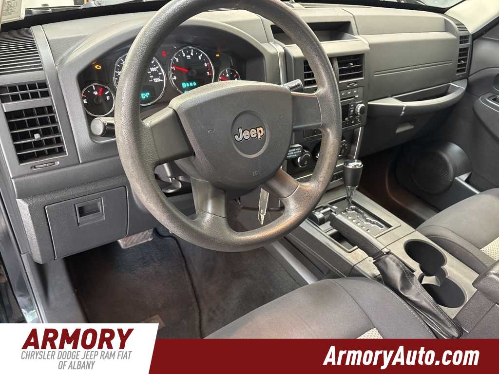 Thumbnail: 2009 Jeep Liberty - 9