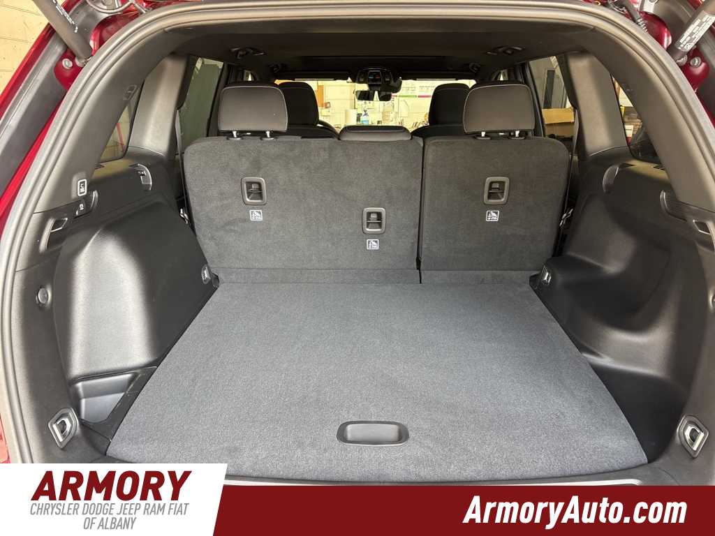 Thumbnail: 2025 Jeep Grand Cherokee - 28