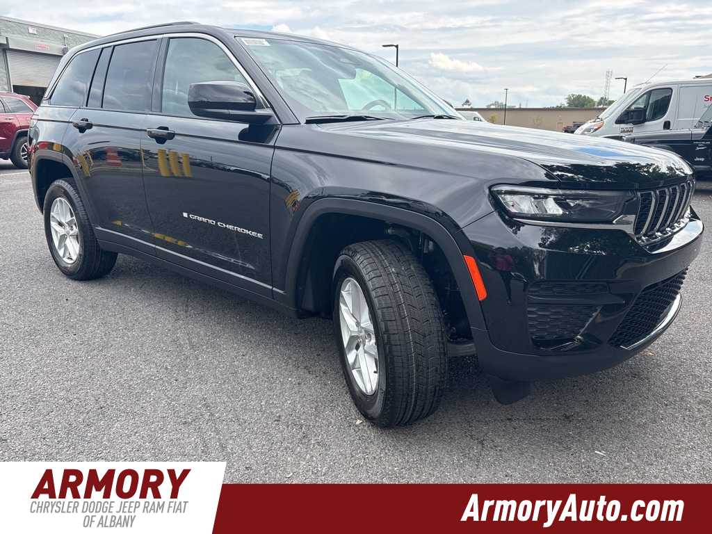 Thumbnail: 2025 Jeep Grand Cherokee - 3