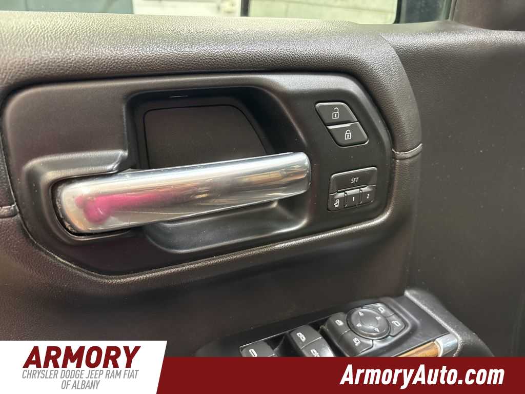 Thumbnail: 2019 Chevrolet Silverado 1500 - 9