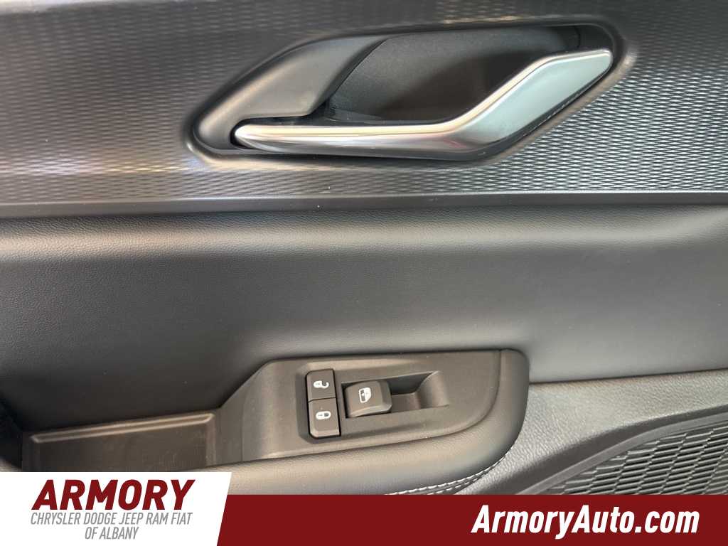 Thumbnail: 2025 Jeep Grand Cherokee L - 25