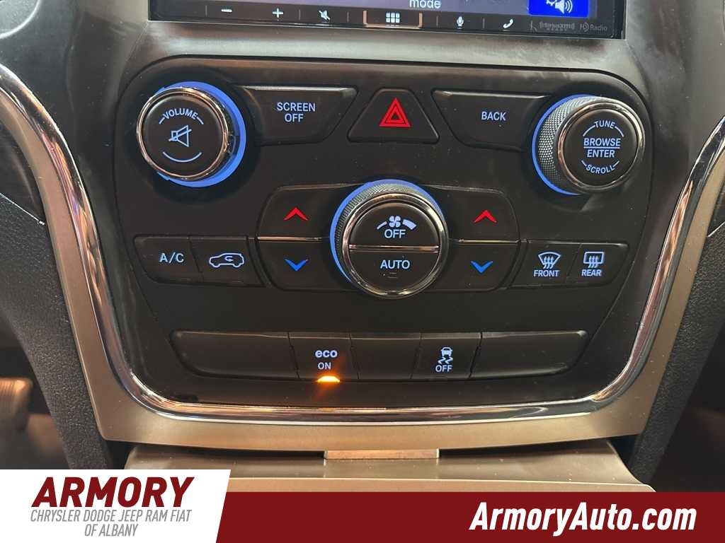 Thumbnail: 2014 Jeep Grand Cherokee - 19