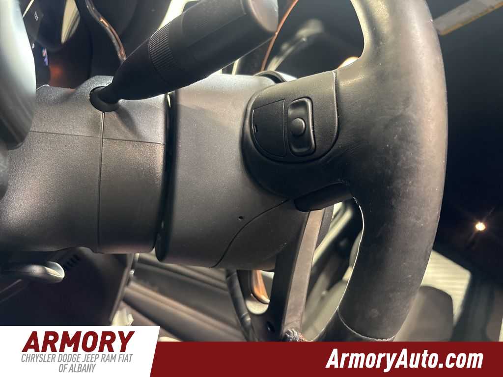 Thumbnail: 2020 Jeep Grand Cherokee - 11