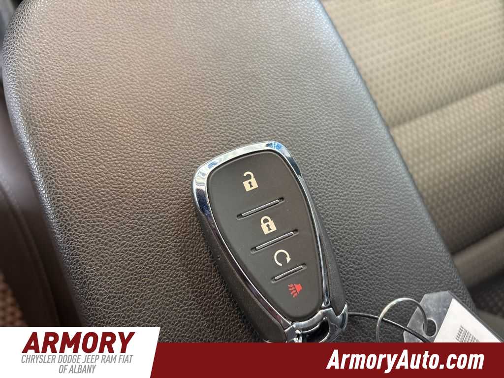 Thumbnail: 2025 Chevrolet Trax - 18