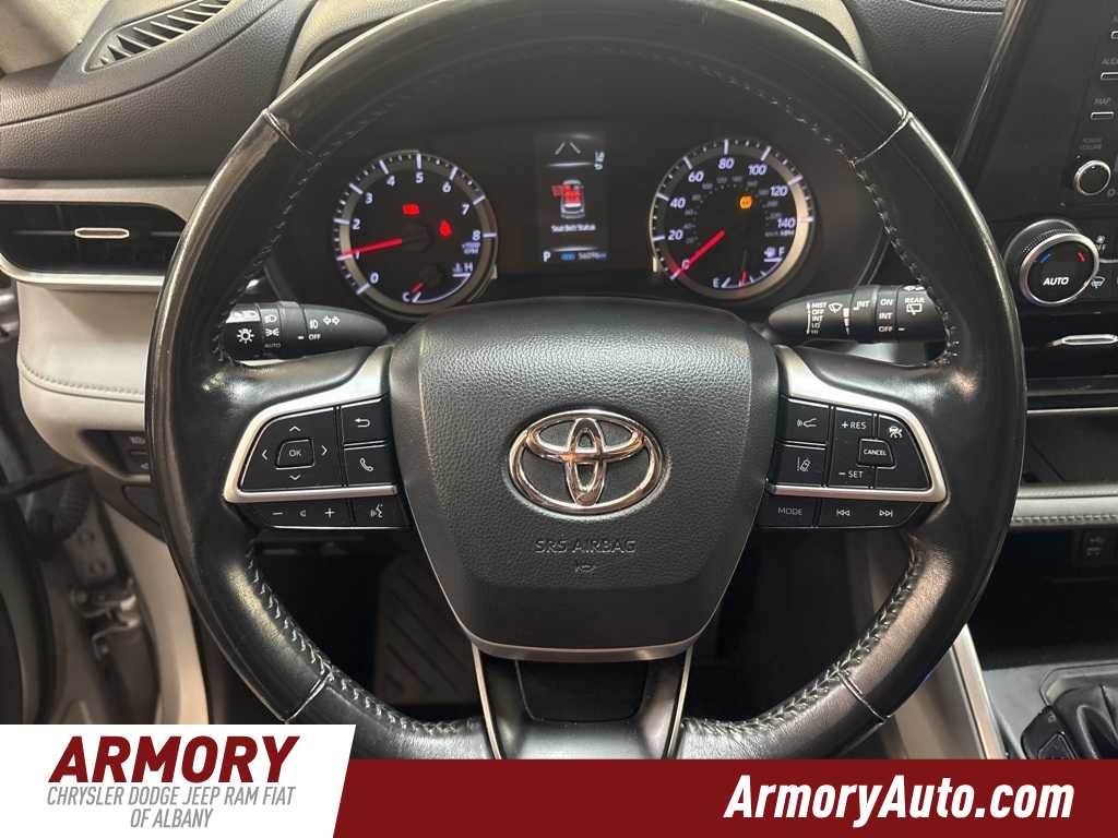 Thumbnail: 2022 Toyota Highlander - 13