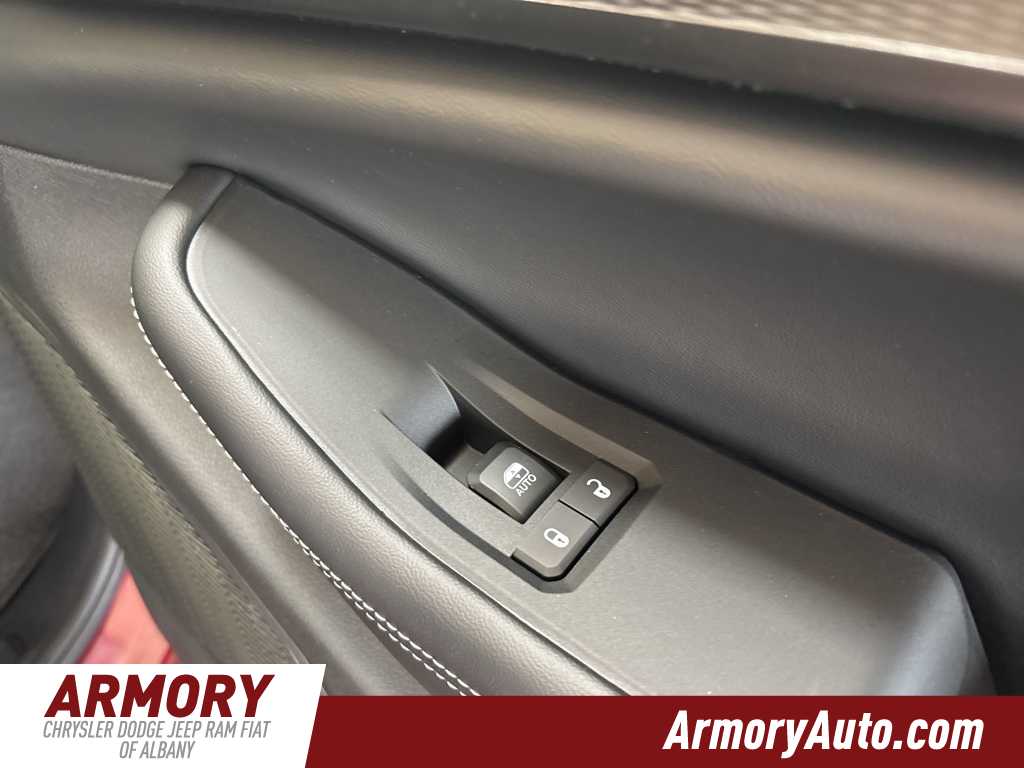 Thumbnail: 2025 Jeep Grand Cherokee - 33