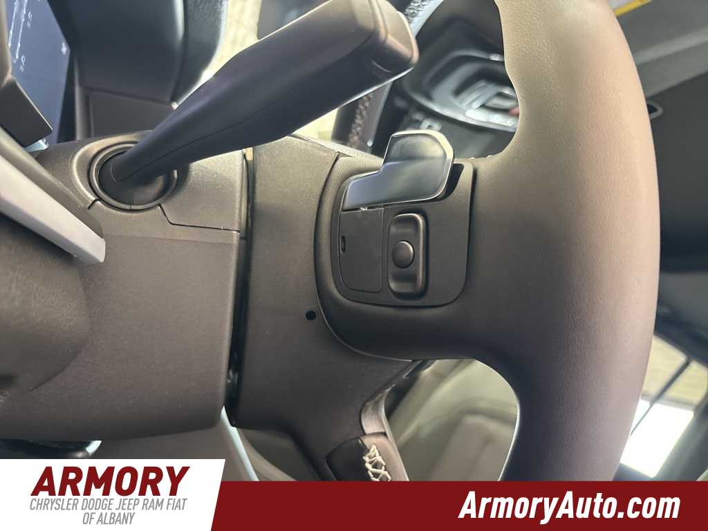 Thumbnail: 2025 Jeep Grand Cherokee - 11