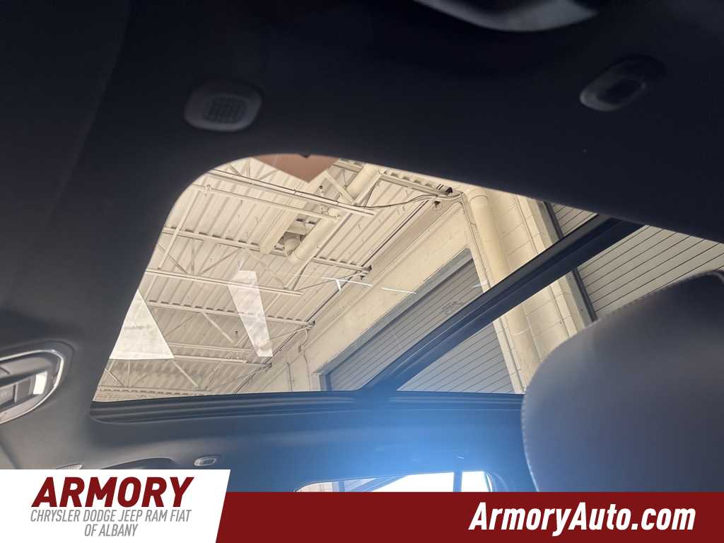 Thumbnail: 2025 Jeep Grand Cherokee - 20