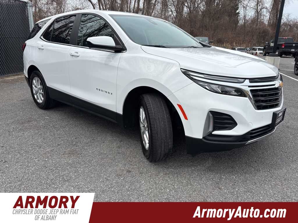 Thumbnail: 2022 Chevrolet Equinox - 3