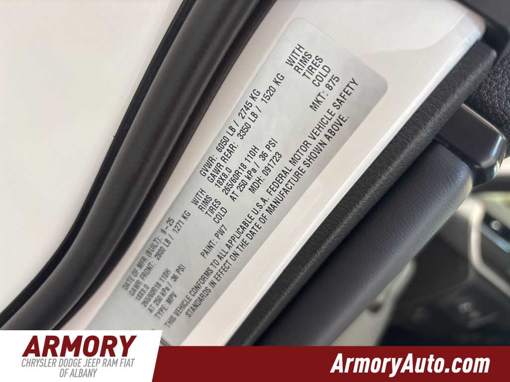 Thumbnail: 2025 Jeep Grand Cherokee - 38