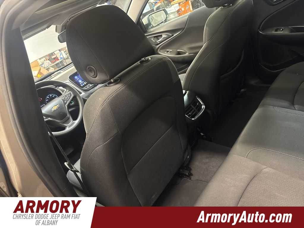 Thumbnail: 2023 Chevrolet Malibu - 26