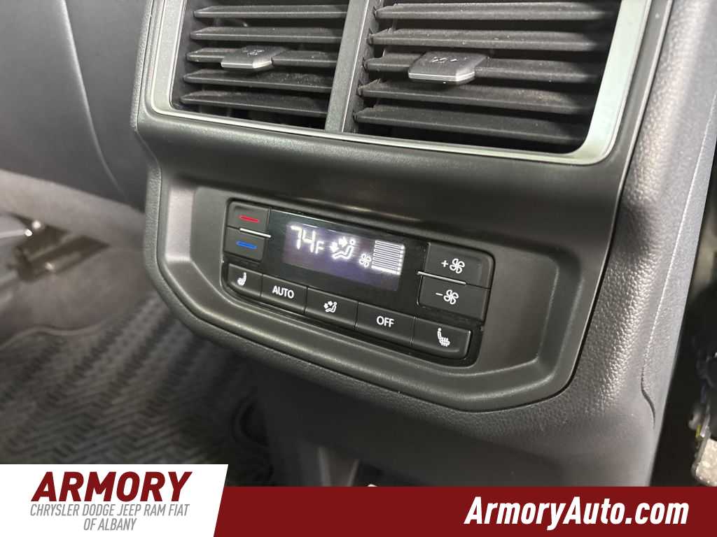 Thumbnail: 2024 Volkswagen Atlas - 40