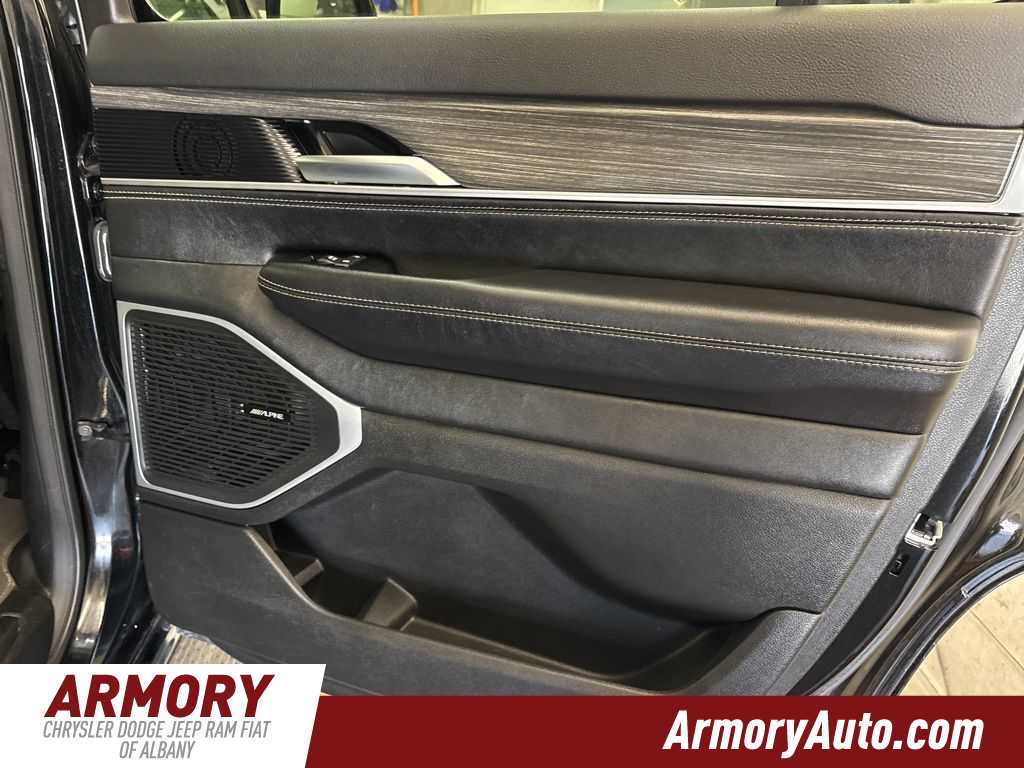 Thumbnail: 2024 Jeep Wagoneer - 36