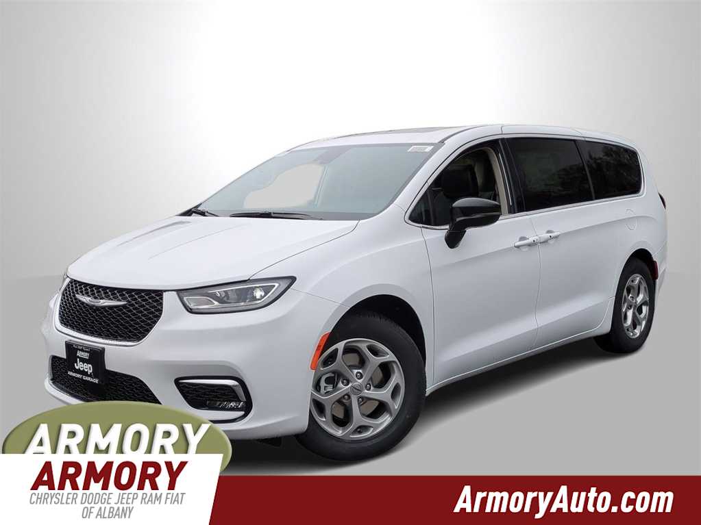 2024 Chrysler Pacifica Limited -
                Albany, NY