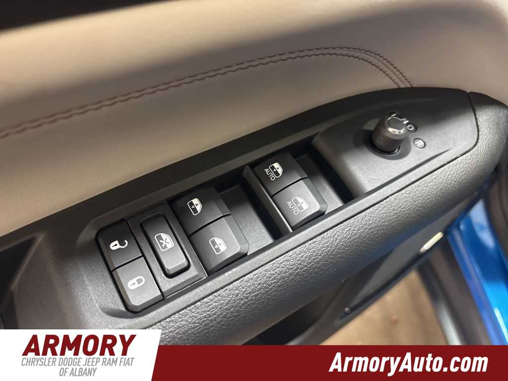 Thumbnail: 2026 Jeep Compass - 8