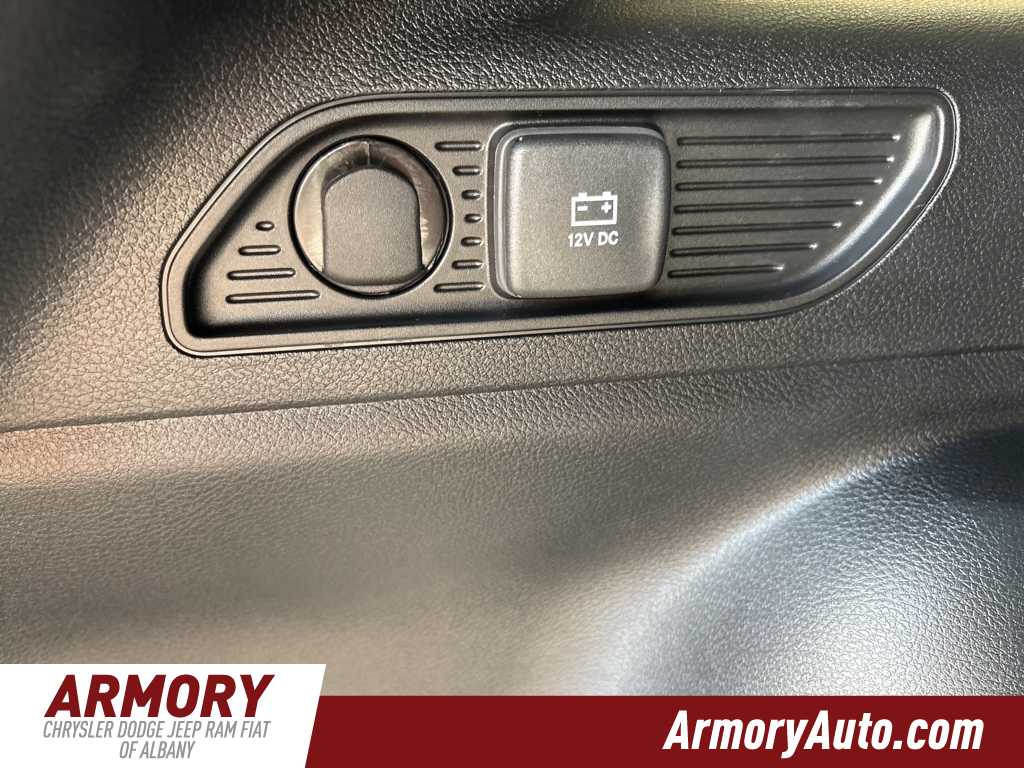 Thumbnail: 2025 Jeep Grand Cherokee - 25