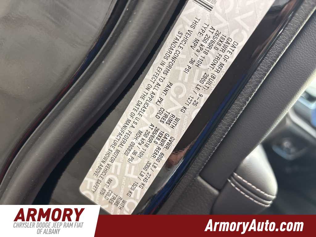 Thumbnail: 2025 Jeep Grand Cherokee - 36