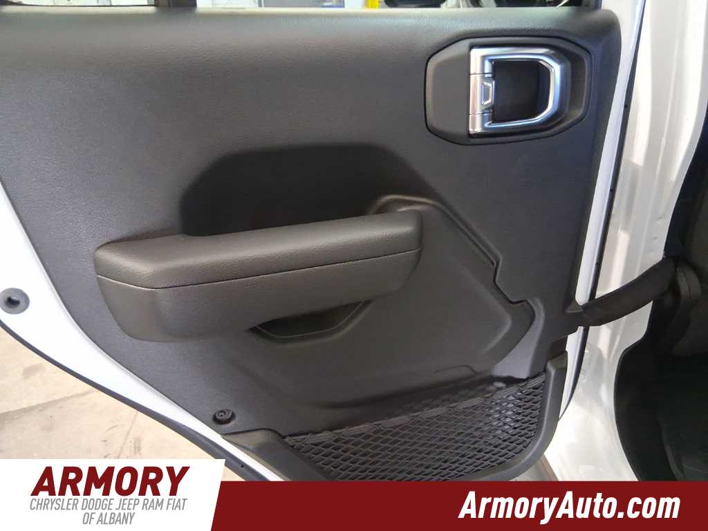 Thumbnail: 2025 Jeep Wrangler - 25